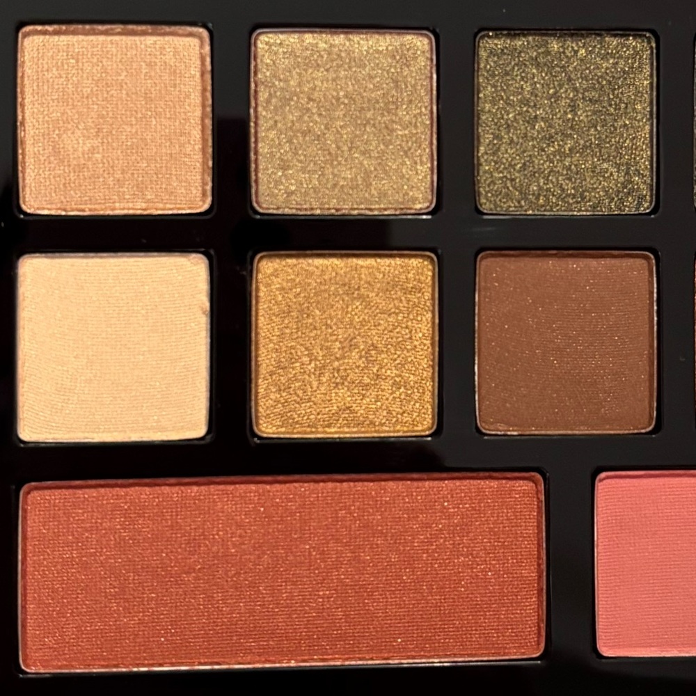 Lancome Eyeshadow and Blush Makeup Palette Glow - Picture 8 of 16